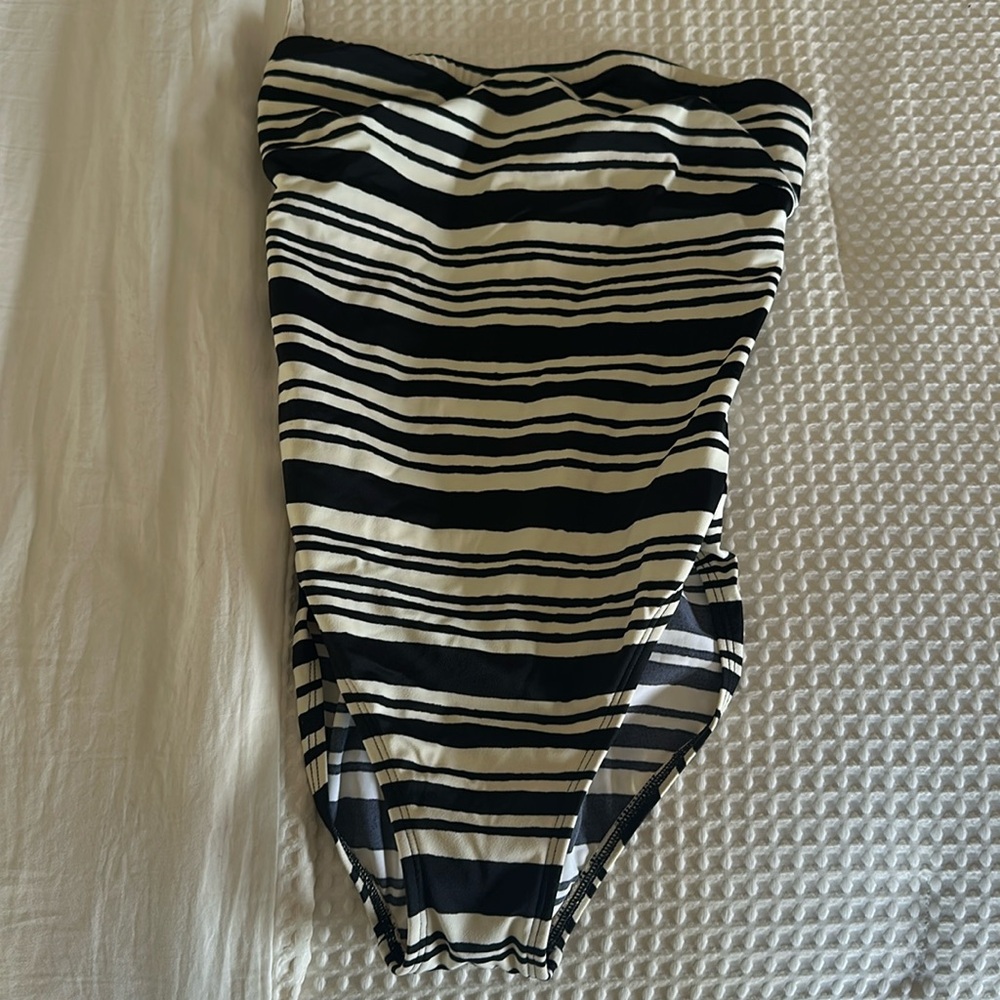 Baja Blu one piece 10